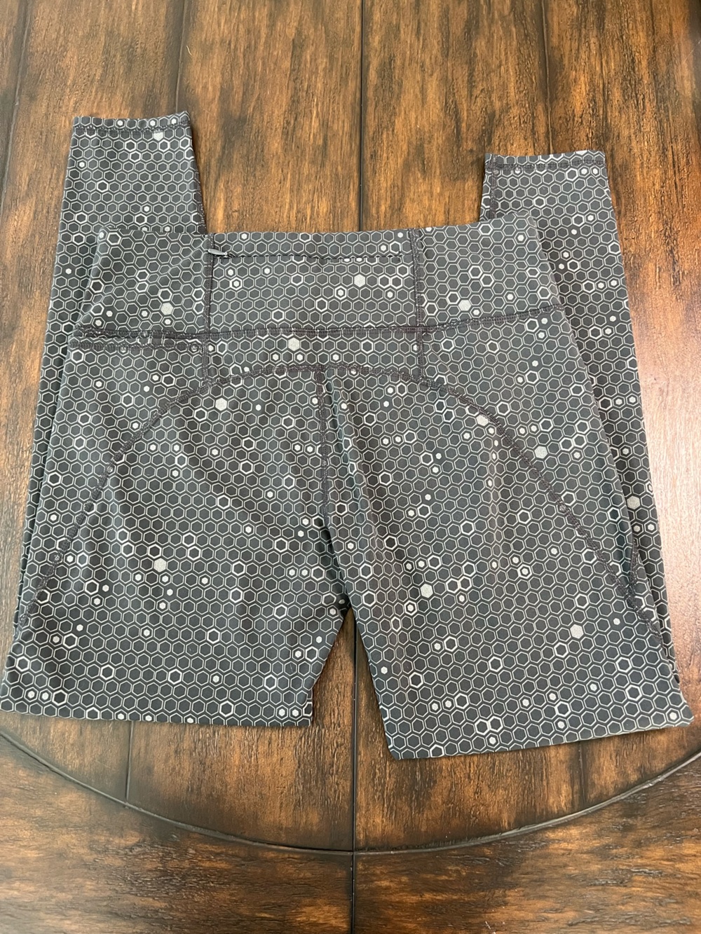 Sweaty Betty Women's The Power Leggings 7/8 Size Large Gray Geometric Print - Picture 5 of 8